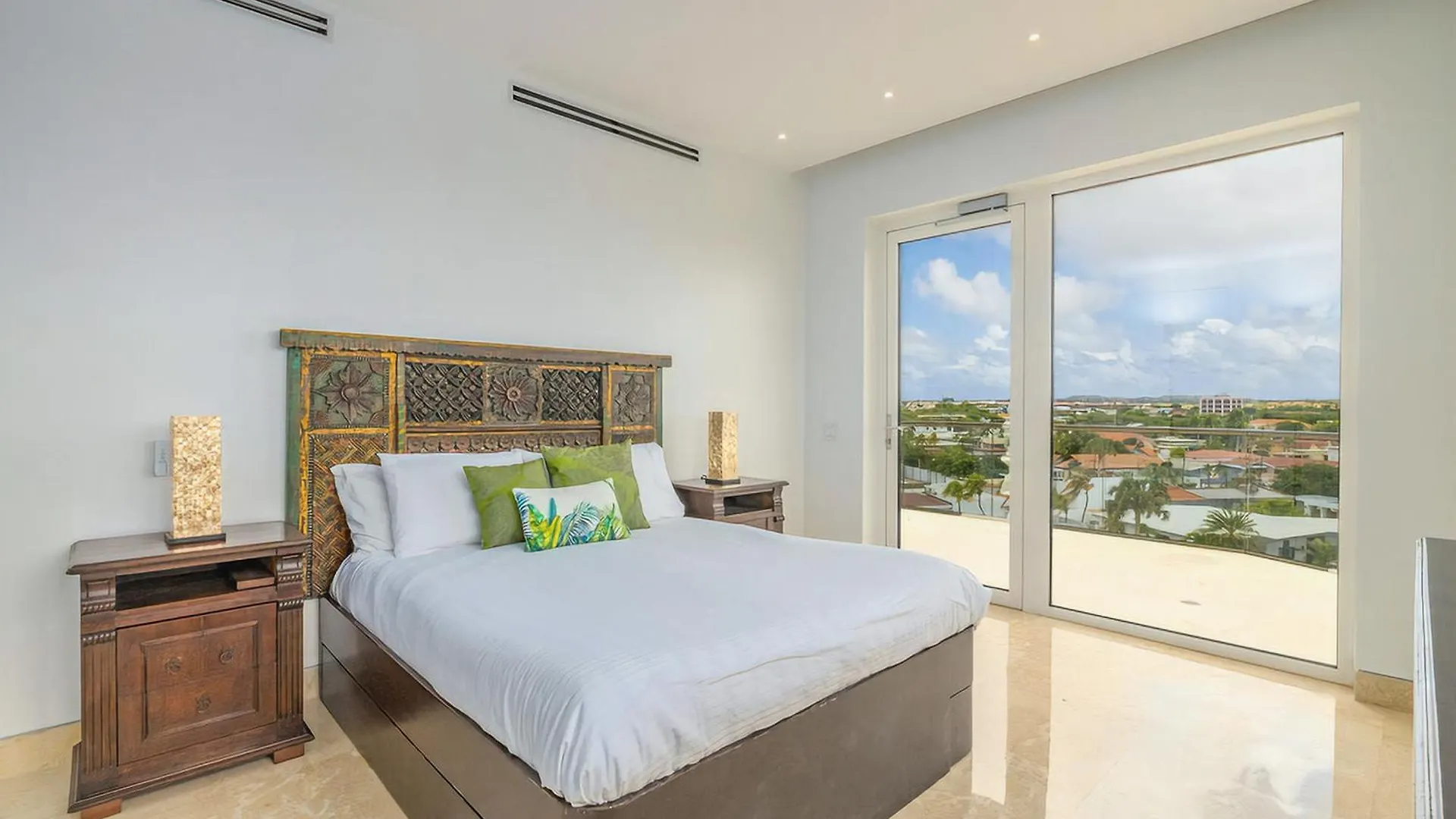 5Bph-Coral15 - Oceanfront Exclusive Penthouse With Stunning Views And Private Pool Home-Theater Included, Oranjestad