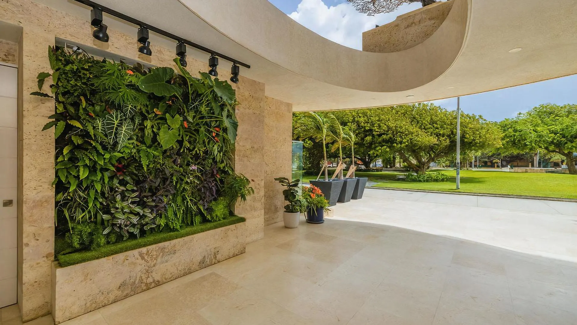 5Bph-Coral15 - Oceanfront Exclusive Penthouse With Stunning Views And Private Pool Home-Theater Included, オラニエスタッド アルバ