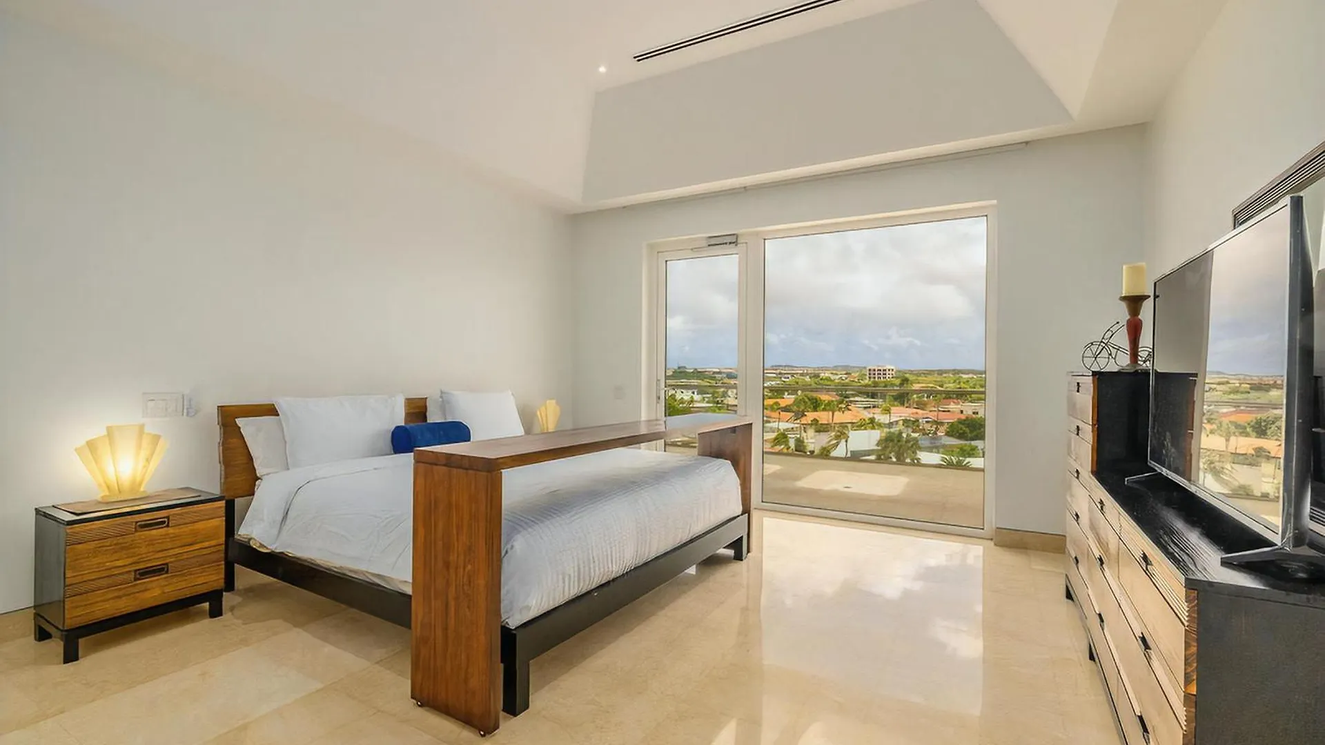 5Bph-Coral15 - Oceanfront Exclusive Penthouse With Stunning Views And Private Pool Home-Theater Included, Oranjestad Aruba