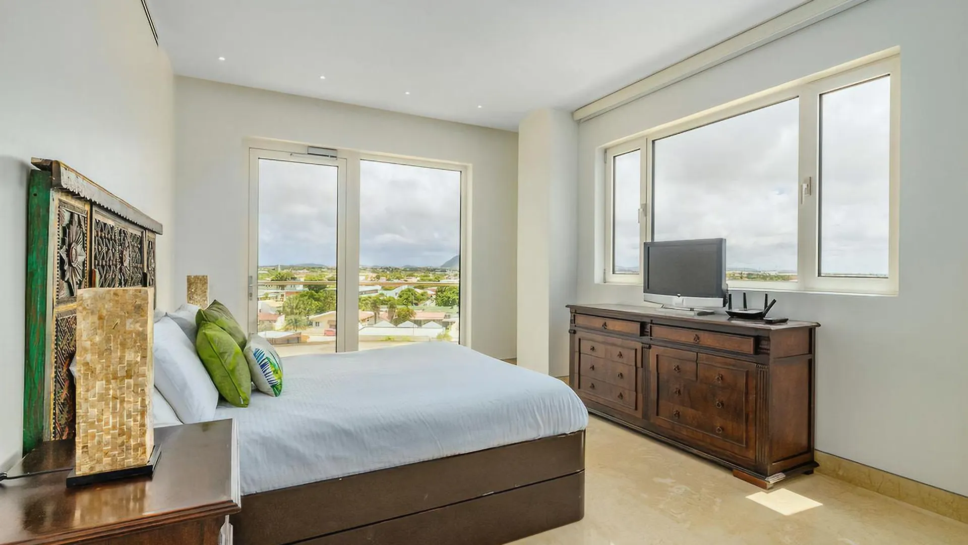 아파트 5Bph-Coral15 - Oceanfront Exclusive Penthouse With Stunning Views And Private Pool Home-Theater Included, 오란제스타트 아루바