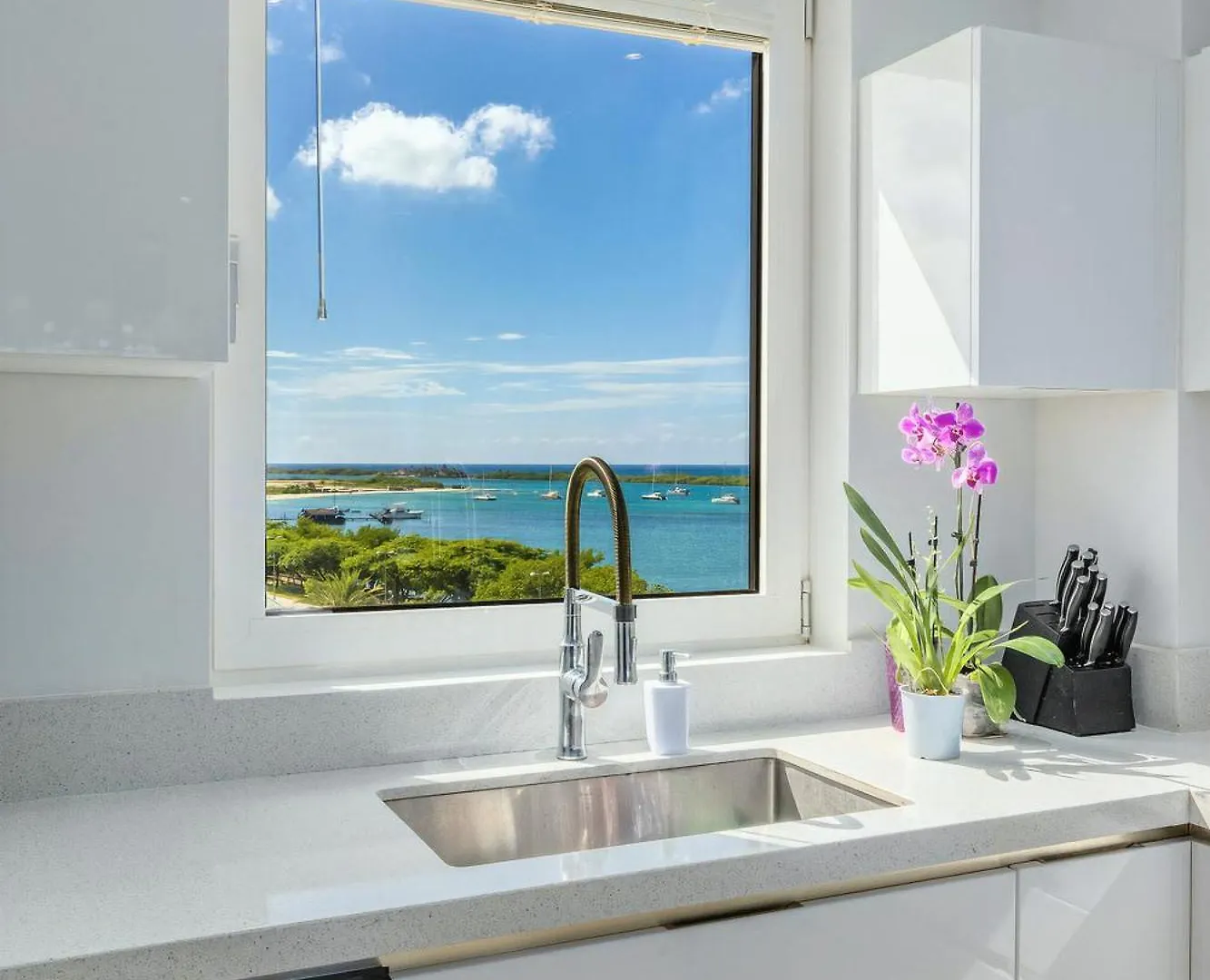 5Bph-Coral15 - Oceanfront Exclusive Penthouse With Stunning Views And Private Pool Home-Theater Included, Oranjestad Aruba